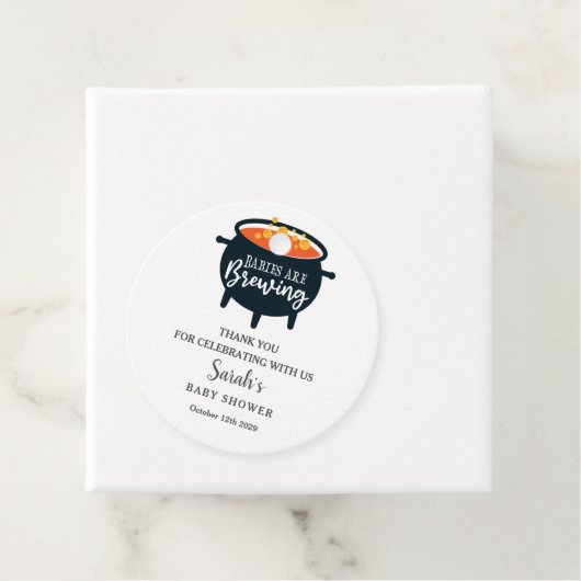 ベビーはハロウィーンの赤ちゃんシャワーを醸造している フェイバータグ (インサイチュ)