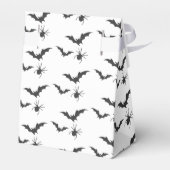 ベビーはハロウィーン魔女の赤ちゃんシャワーを醸造している フェイバーボックス (裏面サイド)