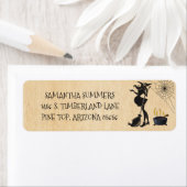 ベビーはハロウィーン魔女の赤ちゃんシャワーを醸造している ラベル (インサイチュ)