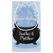 ベビーはブルーイング魔女の赤ちゃんシャワーゴシックブルー スモールペーパーバッグ (裏面)