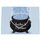 ベビーはブルーイング魔女の赤ちゃんシャワーゴシックブルー ラージペーパーバッグ (正面)