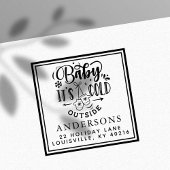 ベビーは寒い外の冬の休日のアドレス セルフインキングスタンプ