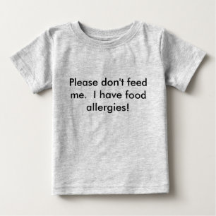 ベビーは私にTシャツを食べ物を与えません ベビーTシャツ