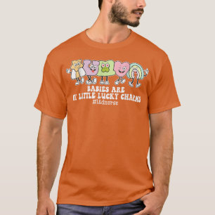 ベビーは私の小さな幸運なチャームSt patricks day Tシャツ