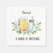 ベビーは緑の応援を醸造している赤ちゃんシャワー スタンダードカクテルナプキン (正面)