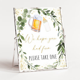 ベビーは緑の赤ちゃんシャワーの好意サインを醸造している ポスター