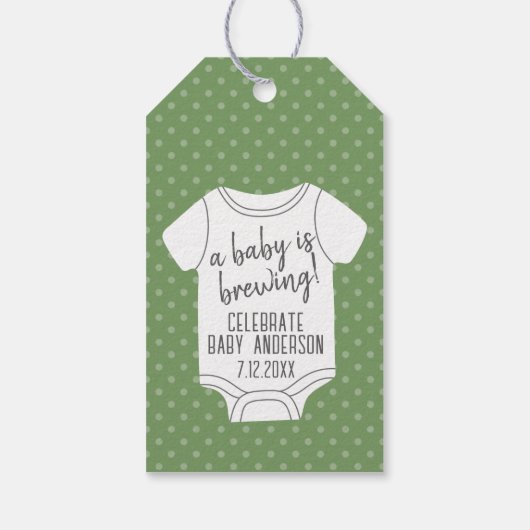 ベビーは醸造されている – カップルのシャワー – 緑 ギフトタグ (裏面)