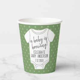ベビーは醸造されている – カップルのシャワー – 緑 紙コップ
