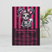 ベビーは醸造だ | ピンクのハロウィーンの赤ちゃんシャワー 招待状 (スタンド正面)