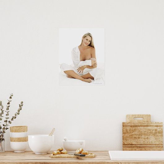 ベビーを母乳で送る女性のポートレート(3-6) ポスター (キッチン)