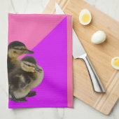 ベビーアヒルのピンクのラズベリーと紫のソベット キッチンタオル (四つ折り)