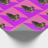 ベビーアヒルのピンクのラズベリーと紫のソベット ラッピングペーパー (角)