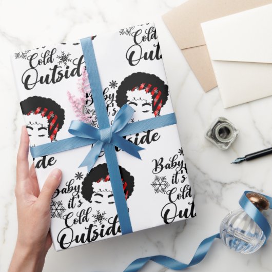 ベビーアフロ女性のプライドSanta Hatの外は寒い ラッピングペーパー (ギフト)