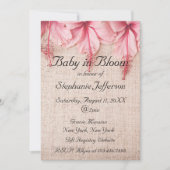 ベビーイン開花ピンクリネン花模様ベビーシャワー 招待状 (正面)