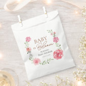 ベビーイン開花フラワーをテーマにしたカスタム赤ちゃんシャワー フェイバーバッグ (クリップ留めされた状態)