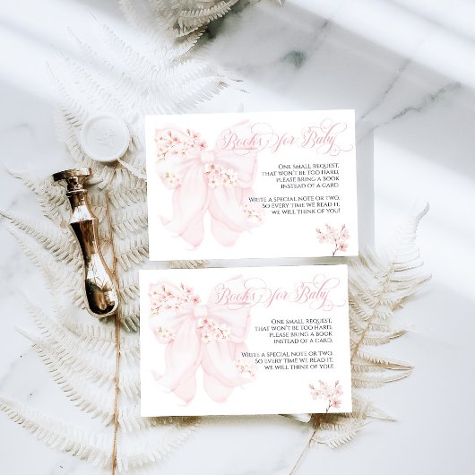 ベビーイン開花フローラボウ春ガールベビーシャワー エンクロージャーカード