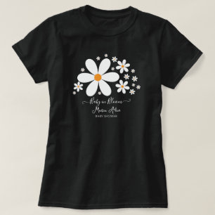 ベビーイン開花ホワイトデイジーベビーシャワー Tシャツ