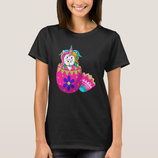 ベビーイースターの卵イースターの日からの一角獣の孵化 Tシャツ (正面)