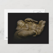 ベビーエンジェルウィングズが手で眠る ポストカード (正面/裏面)