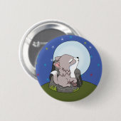 ベビーオオカミが月でハウリング 缶バッジ (正面&裏面)