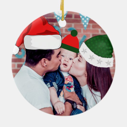 ベビーカスタムの初めてのクリスマス写真家族3 セラミックオーナメント (裏面)