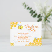 ベビーカードのためのかわいく小さい蜂のベビーシャワーの本 インビテーションポストカード (スタンド正面)