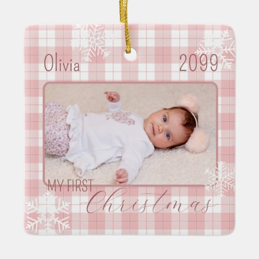 ベビーガールのピンクの格子雪の結晶初めてのクリスマス セラミックオーナメント (正面)