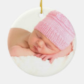ベビーガールの初めてのクリスマス赤い写真オーナメント セラミックオーナメント (裏面)