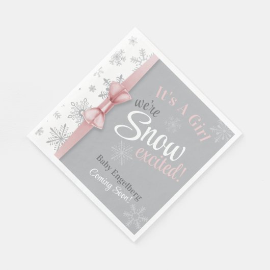 ベビーガールピンク雪に興奮するスノーフレーク・シャワー スタンダードランチョンナプキン (角)