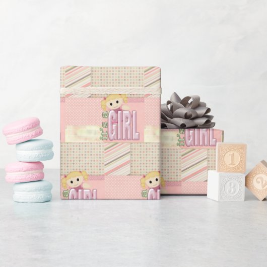 ベビーガール人形パッチワークキルト ラッピングペーパー (ベビーシャワー)