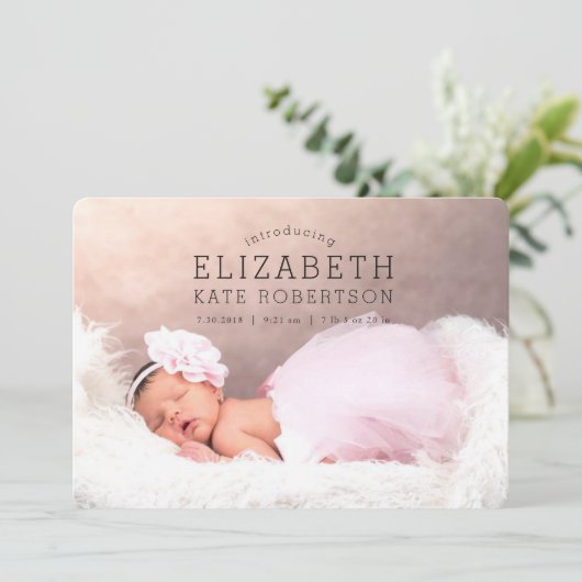 ベビーガール出産発表ピンクの写真カード 招待状 (スタンド正面)