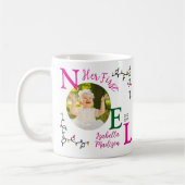 ベビーガール初めてのクリスマスピンクファーストノールフォト コーヒーマグカップ (左)