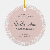 ベビーガール初めてのクリスマスホワイトベリーリースピンク セラミックオーナメント (裏面)