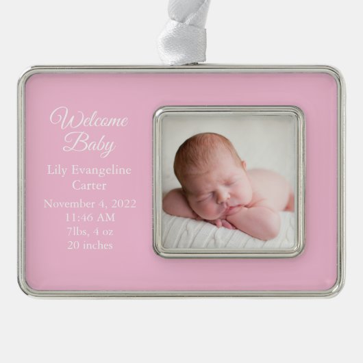 ベビーガール生まれたばかりのフォトピンク記念ギフト シルバープレートフレームオーナメント (正面)