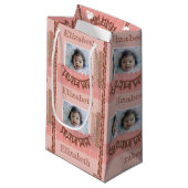 ベビーガール3rd誕生日ピンクスクラップブック スモールペーパーバッグ (正面アングル)