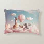 ベビーキリンと彼の友人 アクセントクッション (裏面)