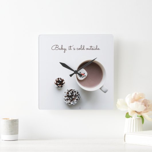 ベビークリスマスのホットチョコレートの外は寒い スクエア壁時計 (ホーム)