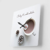 ベビークリスマスのホットチョコレートの外は寒い スクエア壁時計 (傾斜)