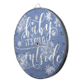 ベビークリスマス外は寒い ダーツボード (正面右)