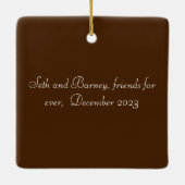 ベビークリスマス小妖精や小人とダシュンドカード セラミックオーナメント (裏面)