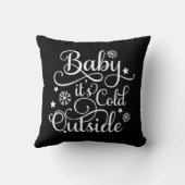 ベビーザコールドアウトアウトアウトブラックスクリプトホリデー クッション (裏面)
