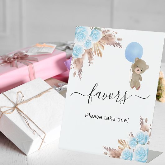 ベビーシャワーのパンパス草と青いテディベアのギフト 台座サイン