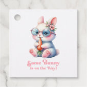 ベビーシャワーの途中にあるバニー フェイバータグ (正面)