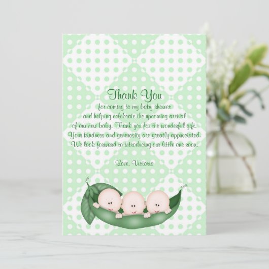 ベビーシャワーはポッドの三重項のエンドウ豆感謝していしています 招待状 (スタンド正面)