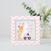 ベビーシャワーガールピンクキャップトラックベアーブロンド 招待状 (スタンド正面)