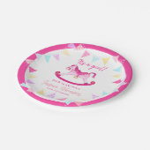 ベビーシャワーピンクのロッキングホビーホース名前をカスタムする ペーパープレート (アングル)