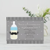 ベビーシャワー ボトル & ヒゲ 現代の招待状 招待状 (スタンド正面)