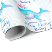 ベビーシャワー/誕生の新生児のクジラの芸術の名前の覆い ラッピングペーパー (ロールコーナー)