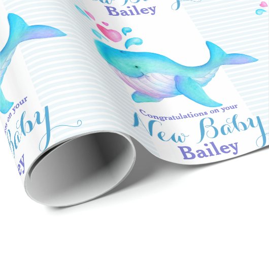 ベビーシャワー/誕生の新生児のクジラの芸術の名前の覆い ラッピングペーパー (ロールコーナー)