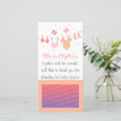 ベビーシャワー: clotheslineのベビーの衣服 サンキューカード (スタンド正面)